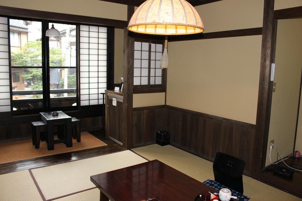 Hotel Kurokawa Onsen Yama No Yado Shinmeikan Minamioguni Zewnętrze zdjęcie