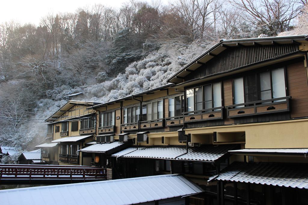 Hotel Kurokawa Onsen Yama No Yado Shinmeikan Minamioguni Zewnętrze zdjęcie